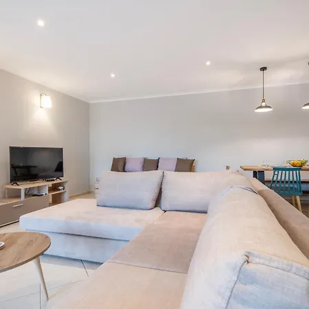 Apartment S&a *